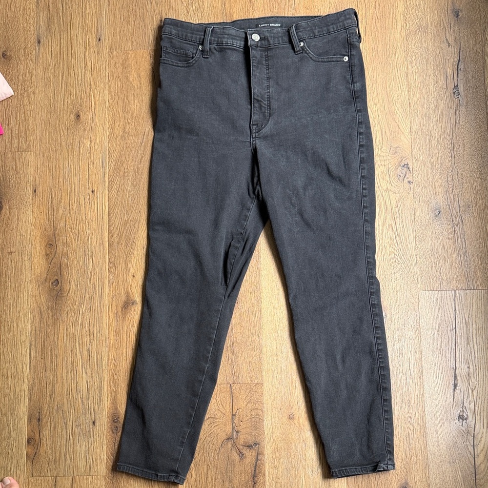 Women’s Lucky Brand Uni Fit Black Denim 33-35 Ankle